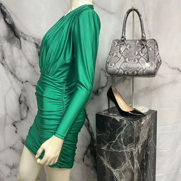 Runaway Kelly Green, long sleeve dress - Picture 9 of 10